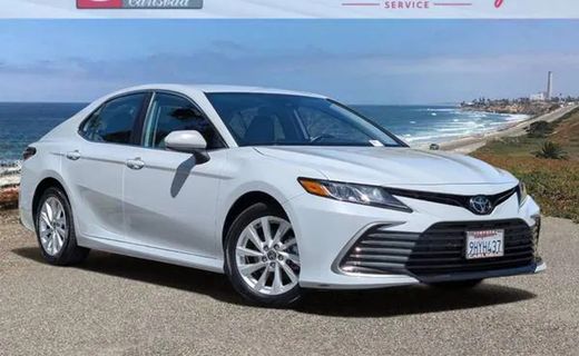 2024 Toyota Camry LE