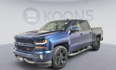 2017 Chevrolet Silverado LT