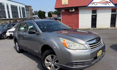 2011 Subaru Outback Base
