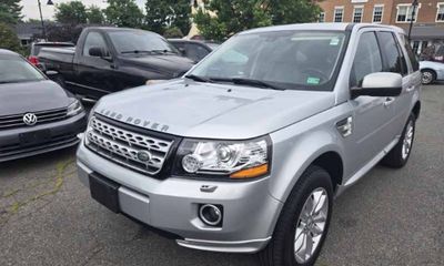 2014 Land Rover LR2 Base HSE US