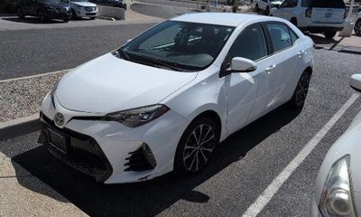 2017 Toyota Corolla L LE SE