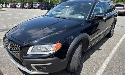 2015 Volvo XC70 Platinum R