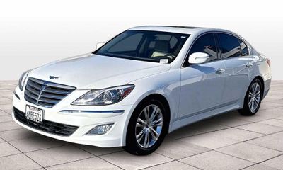 2012 Hyundai Genesis GLS