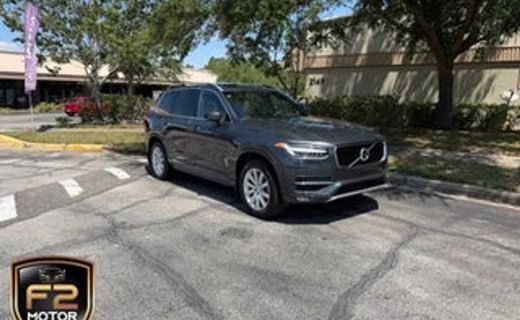 2017 Volvo XC90 Momentum