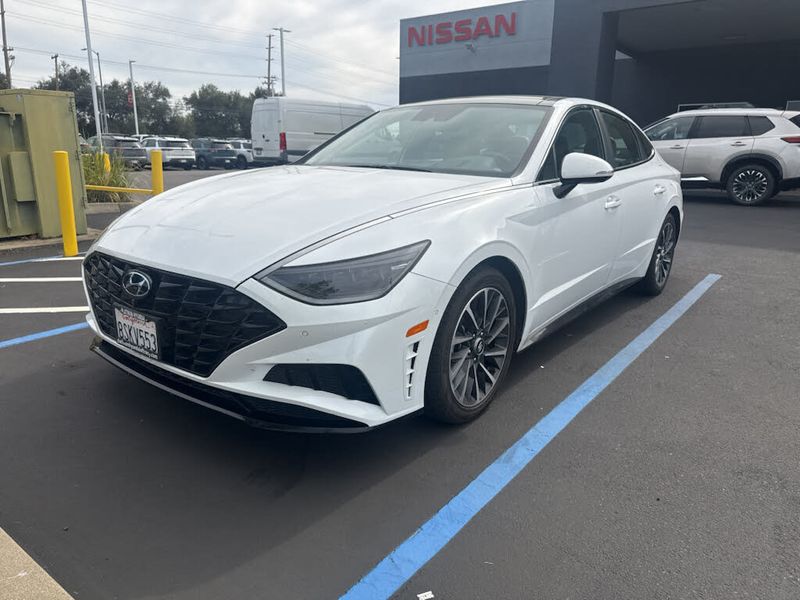 2020 Hyundai Sonata — a typically priced live listing