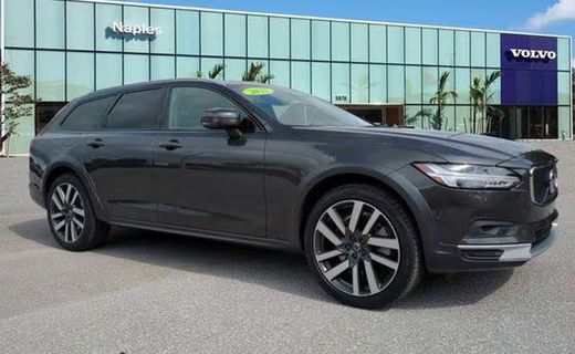 2022 Volvo V90CC Inscription
