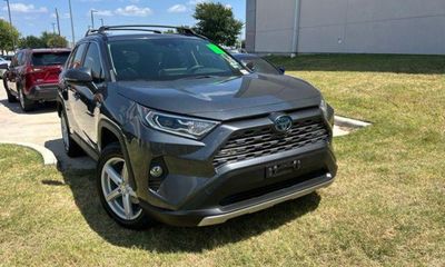 2020 Toyota RAV4 Limited HV