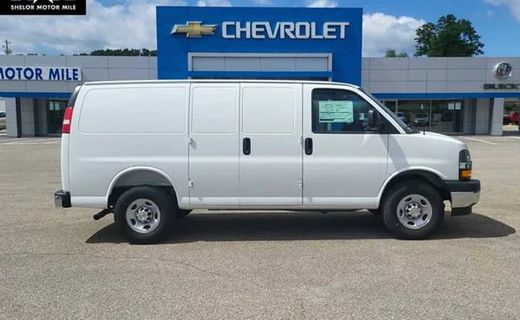 2026 Chevrolet Express 2500