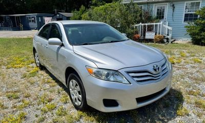 2010 Toyota Camry LE