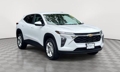 2024 Chevrolet Trax LS