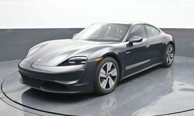 2023 Porsche Taycan 4S