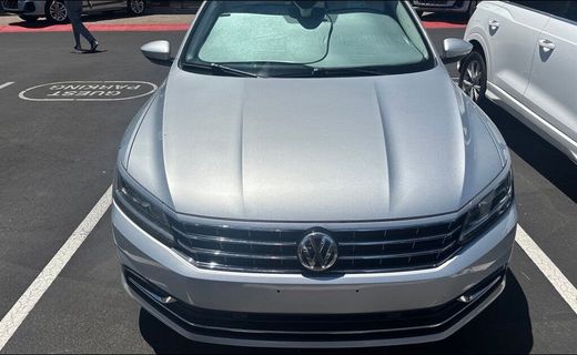 2017 Volkswagen Passat SEL Premium