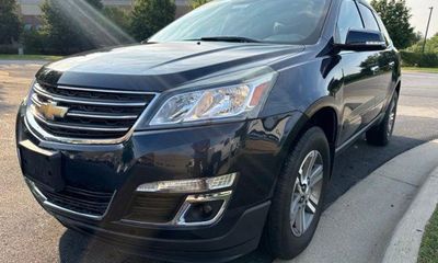 2017 Chevrolet Traverse 2LT