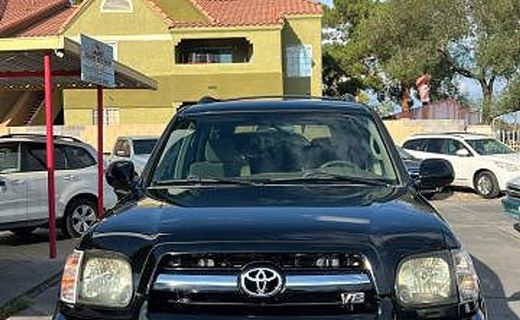 2005 Toyota Sequoia SR5