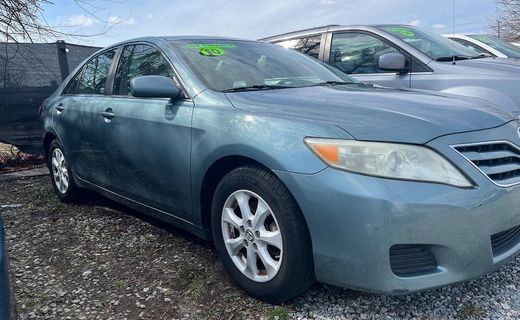 2010 Toyota Camry LE