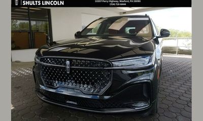 2025 Lincoln Nautilus BLK Label