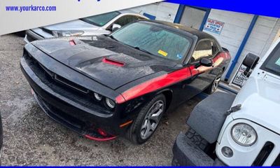 2015 Dodge Challenger SXT Plus