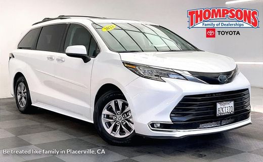 2022 Toyota Sienna XLE