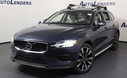 2020 Volvo V60CC Momentum