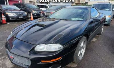 2000 Chevrolet Camaro Sport