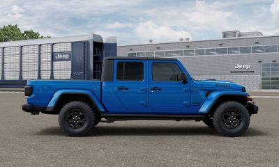 2026 Jeep Gladiator Sport