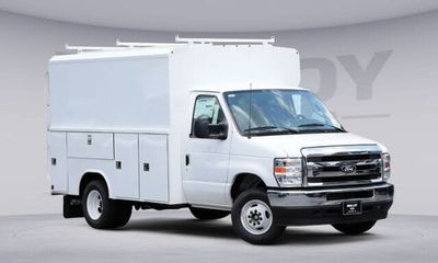 2026 Ford E-350 Base