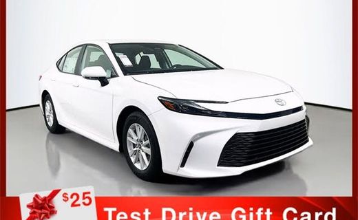 2025 Toyota Camry SE