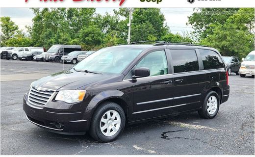 2010 Chrysler Town AND Country RT