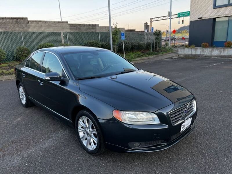 2009 Volvo S80 — a typically priced live listing