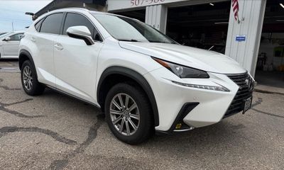 2021 Lexus NX 300 Comfort