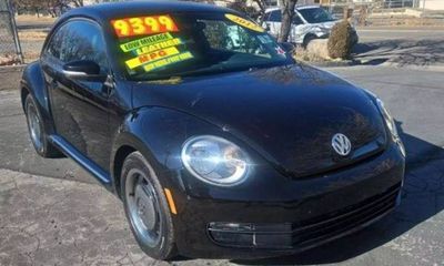 2012 Volkswagen Beetle 25L Pzev