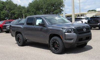2026 Nissan Frontier SV
