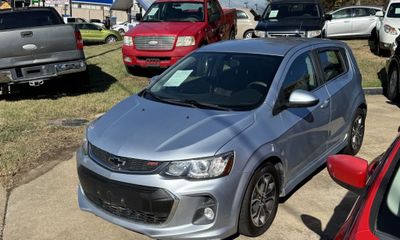 2018 Chevrolet Sonic LT