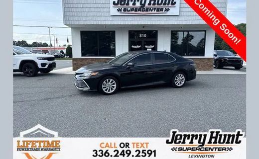 2022 Toyota Camry LE