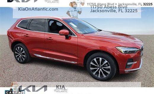 2023 Volvo XC60 Plus Bright