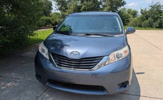 2014 Toyota Sienna LE