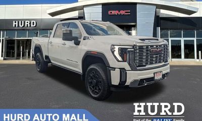 2025 GMC Sierra HD Denali