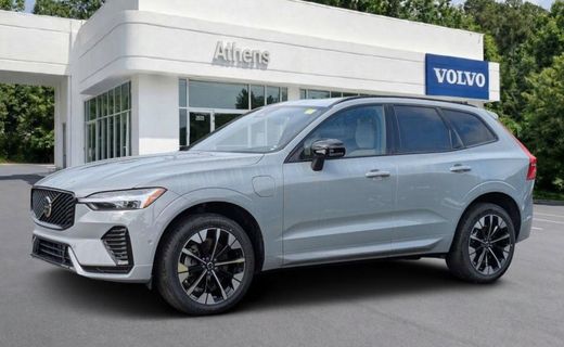 2026 Volvo XC60 Plus Dark