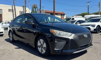 2019 Hyundai Ioniq Blue HEV