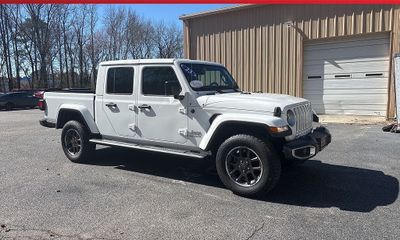2023 Jeep Gladiator Overland