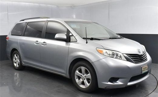 2014 Toyota Sienna LE