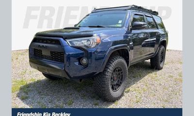 2021 Toyota 4RUNNER Venture