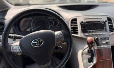 2010 Toyota Venza Base
