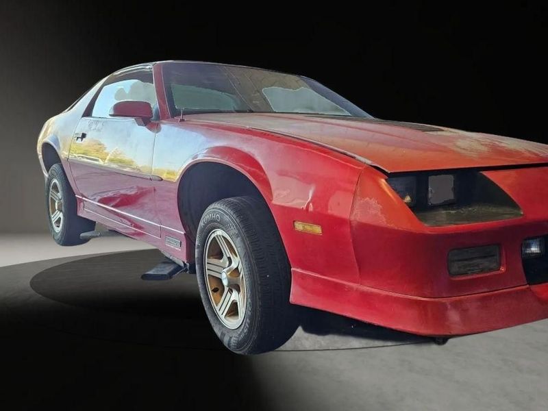 1989 Chevrolet Camaro — a typically priced live listing