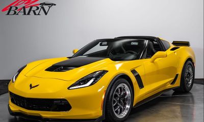 2015 Chevrolet Corvette Stingray 2LZ W