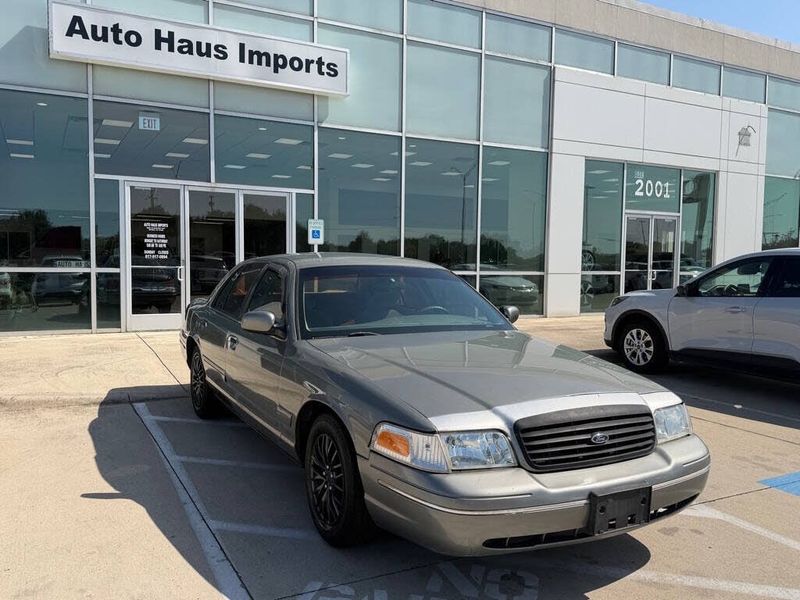 2001 Ford Crown Victoria — a typically priced live listing