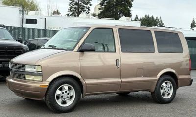2003 Chevrolet Astro VAN Base