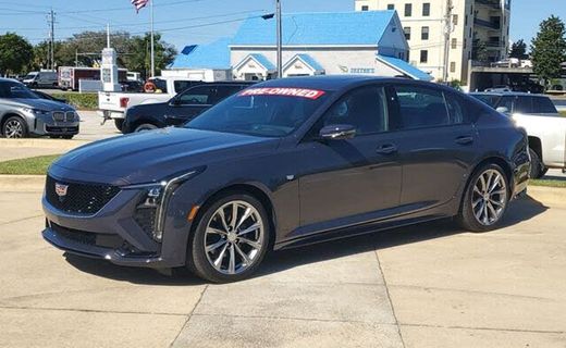 2025 Cadillac CT5 Sport