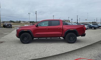 2026 GMC Canyon Elevation
