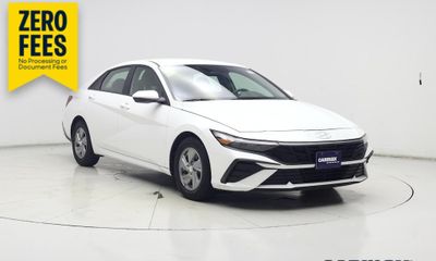 2024 Hyundai Elantra SE